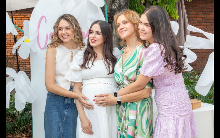 Carmen Munguía, Ale Munguía, Alejandra Salazar y Dany Munguía. GENTE BIEN JALISCO/ Jorge Soltero