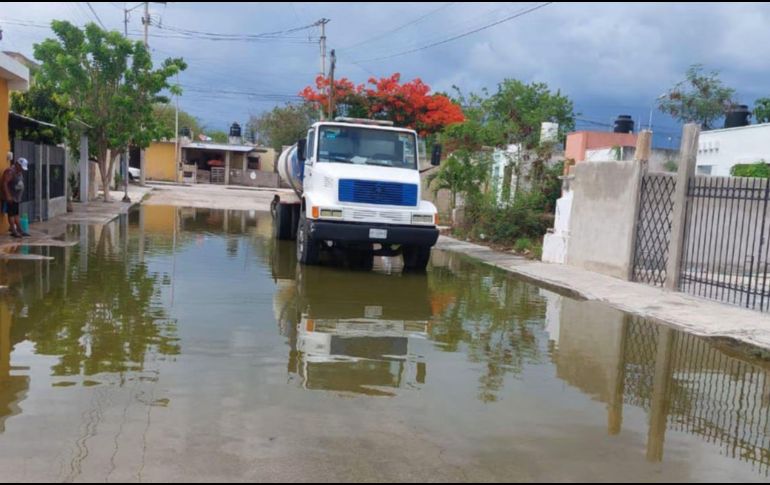 Poco después del mediodía se reportaron aguaceros en Valladolid, Río Lagartos y Peto, donde las precipitaciones han sido intensas desde hace varios días. ESPECIAL.