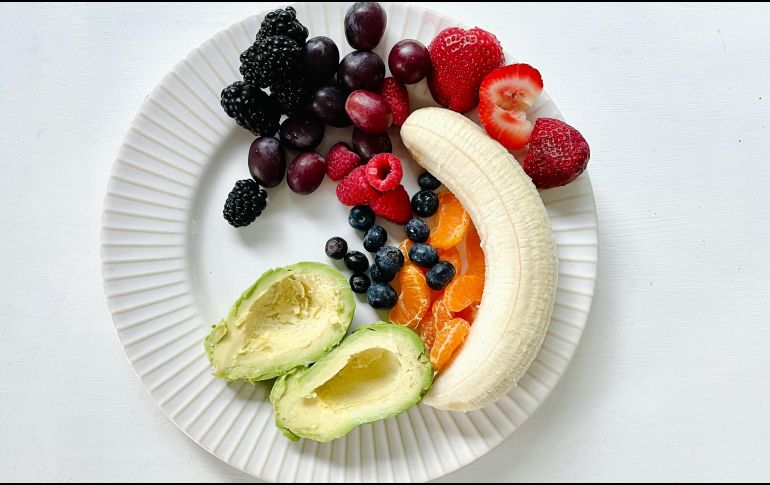 Es importante incluir alimentos con potasio en la dieta diaria. UNSPLASH / D. HUDSON