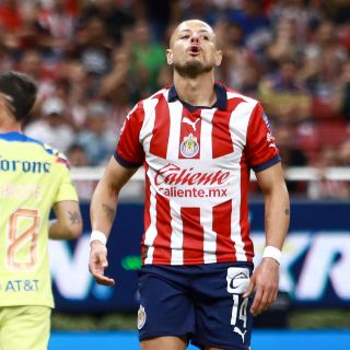 Chivas: Chicharito causa baja para el primer partido de pretemporada