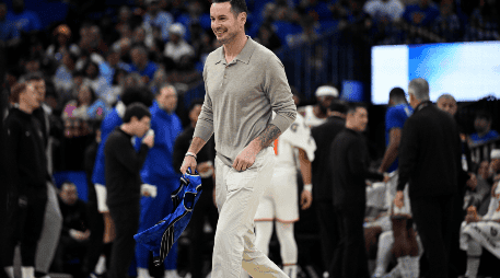 La contratación de Redick parece ser parte de la estrategia para retener a LeBron James en el equipo. AP/P. Ebenhack