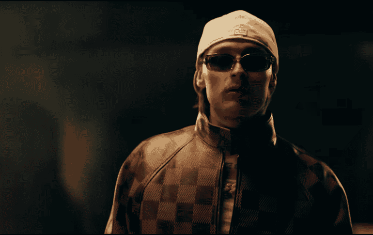 Peso Pluma tiene nuevo corte de pelo para estrenar su nuevo álbum. ESPECIAL / YouTube  Peso Pluma