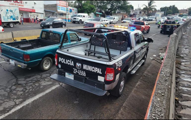 El sujeto pudo haber sido atropellado en el punto; personal médico confirmo su muerte. ESPECIAL