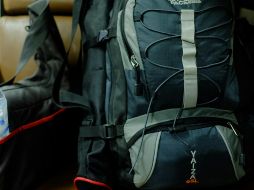 Revisa los suministros cada seis meses para reemplazar aquellos artículos de estén pronto de caducar. UNSPLASH / A. SPI