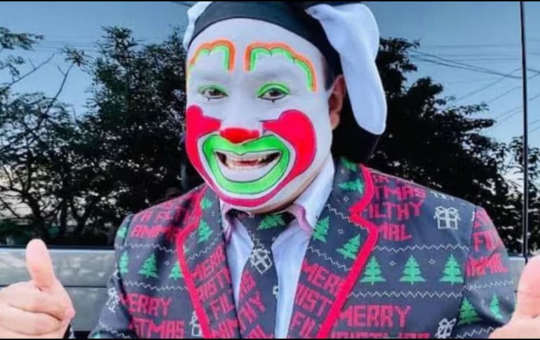 Su capacidad para atraer y mantener al público entretenido ha llevado a muchos a estar dispuestos a pagar estas cifras para disfrutar de su humor personalizado. CANVA