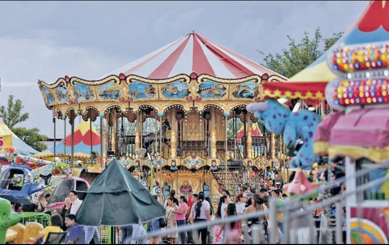 Juegos mecánicos. La diversión familiar estará presente durante la feria. CORTESÍA