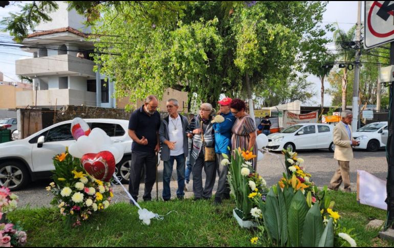 Esta mañana familiares y amigos recordaron a María Fernanda y Alejandro a 5 años de su muerte.ESPECIAL