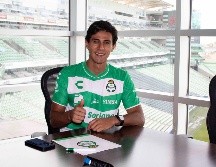 Fue a mitad de semana cuando Chivas anunció la venta de Macías, misma que se dio por un monto cercano a los 2.5 millones de dólares. X/ @ClubSantos.