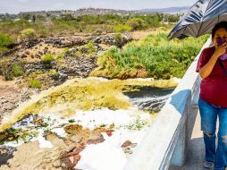 Sigue el cochinero en el río Santiago