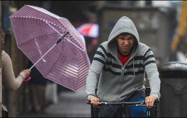 Una de las creencias más curiosas en torno a la Noche de San Juan es que siempre llueve ese día. EL INFORMADOR / ARCHIVO