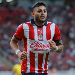 Alexis Vega acepta rebeldía en Chivas