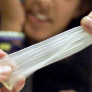 Conoce la forma correcta del uso del condón