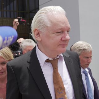 Julian Assange queda oficialmente libre tras acuerdo con EU