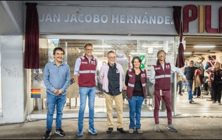 Juan Jacobo Hernández, organizador de la primera Marcha del Orgullo LGBT+ de la CDMX, agradeció el reconocimiento a su persona. X -TWITTER-/ CdmxPilares