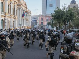 El mandatario Arce encaró a Zuñiga en la puerta de la Casa Grande del Pueblo, sede del Gobierno, y le ordenó 