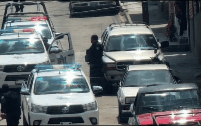 Al punto se trasladaron policías municipales y personal de servicios médicos. ESPECIAL