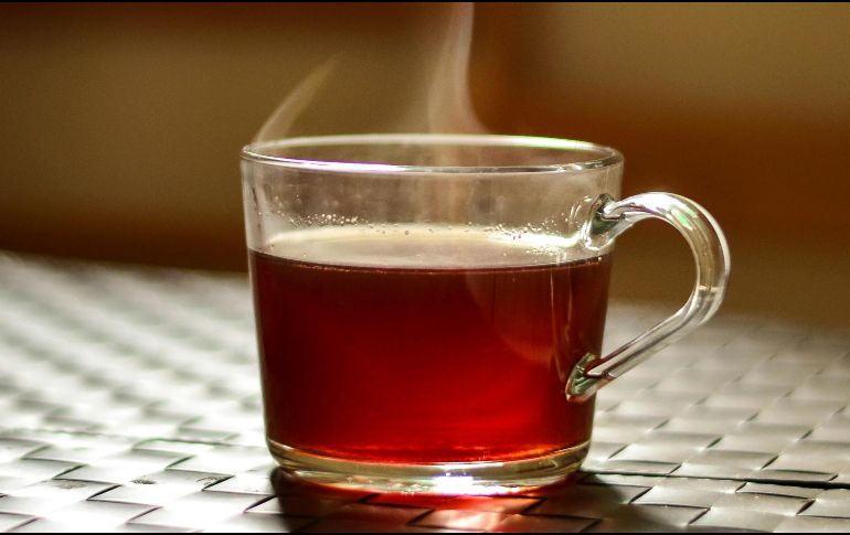 Aunque estas bebidas pueden ayudar a controlar el azúcar en la sangre, no deben reemplazar los tratamientos médicos ni una dieta equilibrada. Pexels