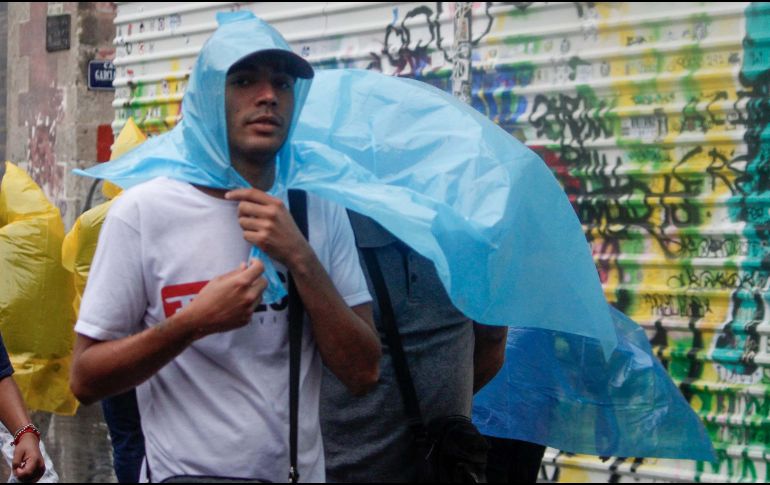 Una zona de baja presión con probabilidad de desarrollo ciclónico, asociada a una nueva onda tropical (No. 6) ubicada en el occidente del Mar Caribe, se aproximará a la Península de Yucatán. SUN / ARCHIVO