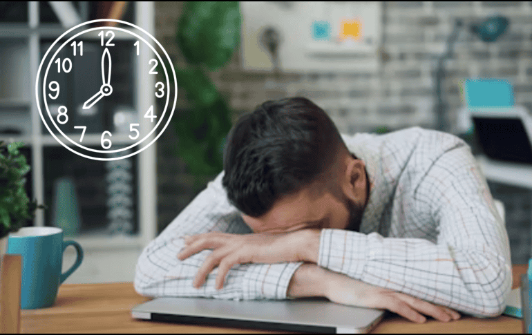 La LFT especifica que cualquier tiempo extra que supere las nueve horas semanales debe ser compensado por el empleador al trabajador al doble. ESPECIAL/unsplash