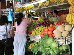 Esta fruta está compuesta por aproximadamente un 90% de agua, lo que lo convierte en un excelente alimento para mantener la hidratación del cuerpo. EL INFORMADOR / ARCHIVO
