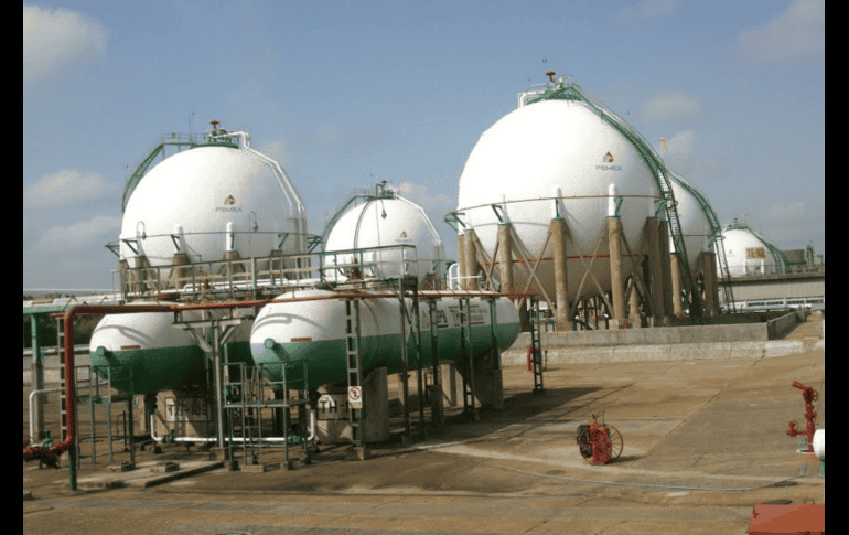 Las irregularidades fueron cometidas por funcionarios de Pemex en el programa de mantenimiento del complejo procesador de gas Cactus. ESPECIAL/DIPSA