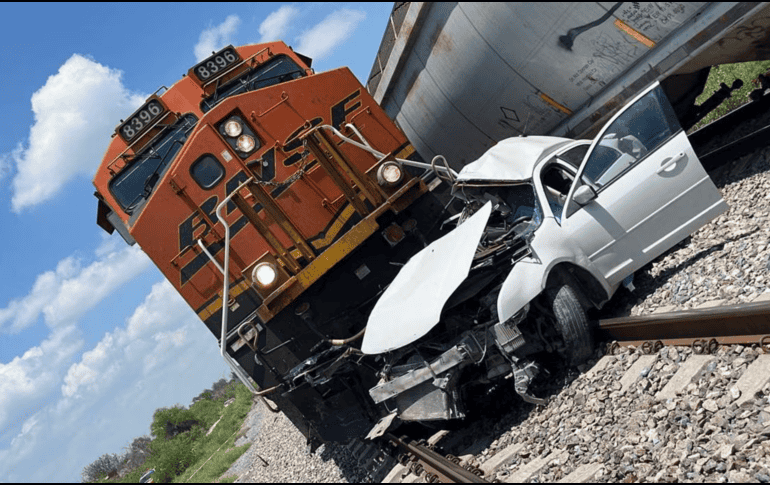 El incidente ocurrió en el cruce ferroviario Estación Rodríguez, ubicado. ESPECIAL/PC Nuevo León