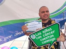 Erick Brandon, es activista social que desde hace muchos años lucha por la inclusión para personas con discapacidad y pacientes con cáncer. ESPECIAL