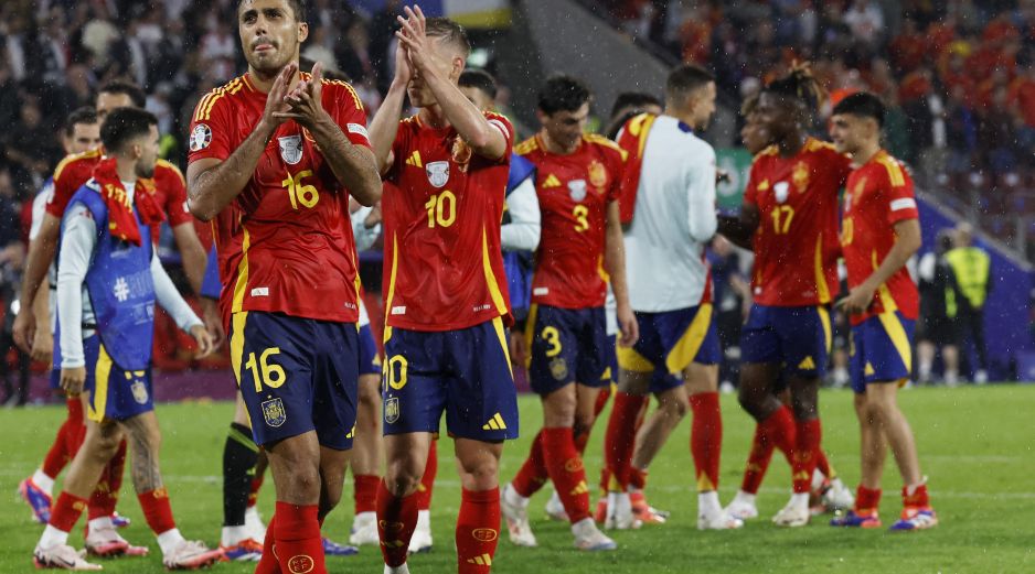 España se instala en los cuartos de final y se verá las caras en lo que podría ser una final adelantada frente a los locales Alemania. EFE/ R. GHEMENT.