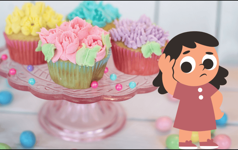 Comer dulces cuando estamos tristes es una respuesta común debido a los efectos biológicos y emocionales que el azúcar tiene en nuestro cuerpo y mente. CANVA