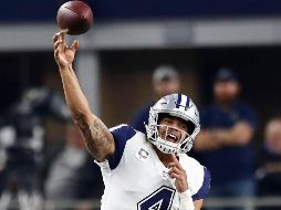 La reestructuración de tres contratos de sus mejores jugadores tiene a los Cowboys en aprietos. EFE / ARCHIVO