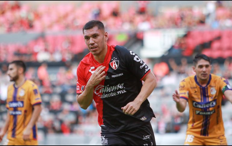 El lanzamiento de la nueva indumentaria se produce en un momento crucial para el equipo, ya que se preparan para su debut en el Apertura 2024. IMAGO7