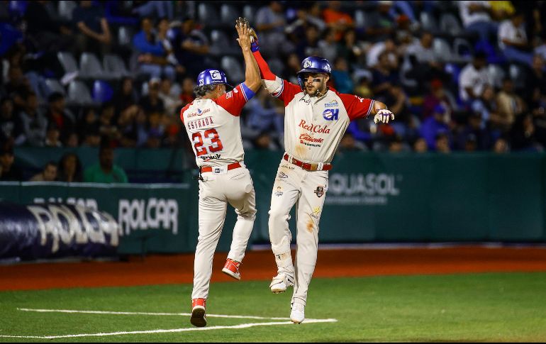 Los Charros de Jalisco regresaron al lugar en donde iniciaron su camino dentro de esta Temporada 2024 de la Liga Mexicana de Beisbol (LMB), y afortunadamente para la causa tapatía lo hicieron para conseguir una victoria como visitante contra los Rieleros de Aguascalientes. CORTESÍA