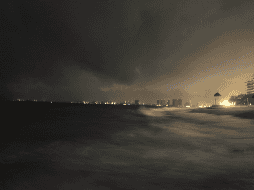 Durante un huracán, se deben seguir las recomendaciones emitidas por las autoridades locales y evacuar de inmediato si se da la orden. EFE / ARCHIVO