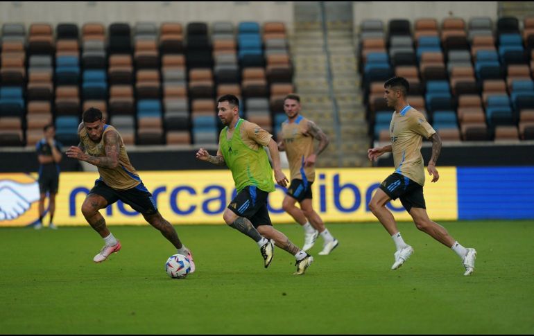 Argentina y Ecuador jugarán por el primer de cuatro boletos disponibles para la siguiente fase. X/ @Argentina.