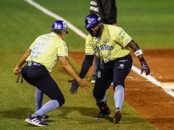 Dwight Smith Jr., puso fin al drama con un batazo productor de cuatro carreras. CORTESÍA/Charros de Jalisco