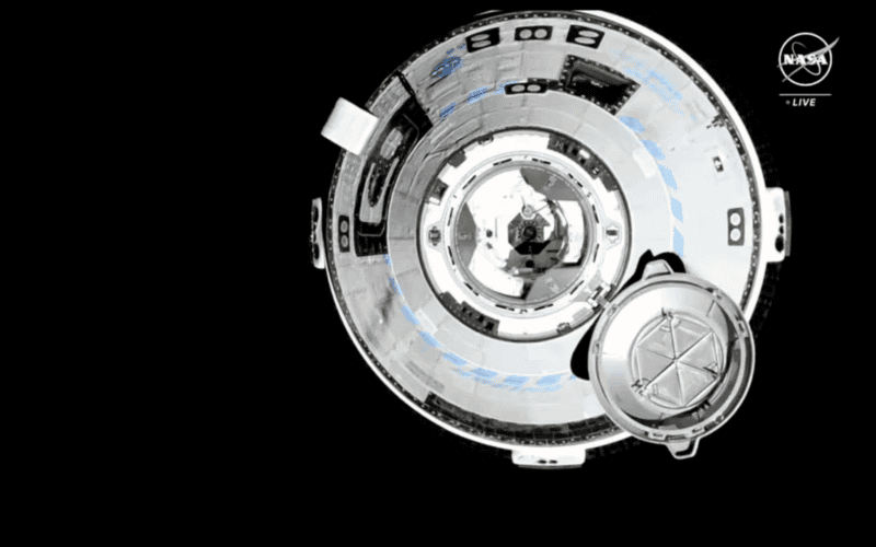 El vehículo espacial Starliner de Boeing y su acople en la Estación Espacial Internacional por primera vez. NASA/AP