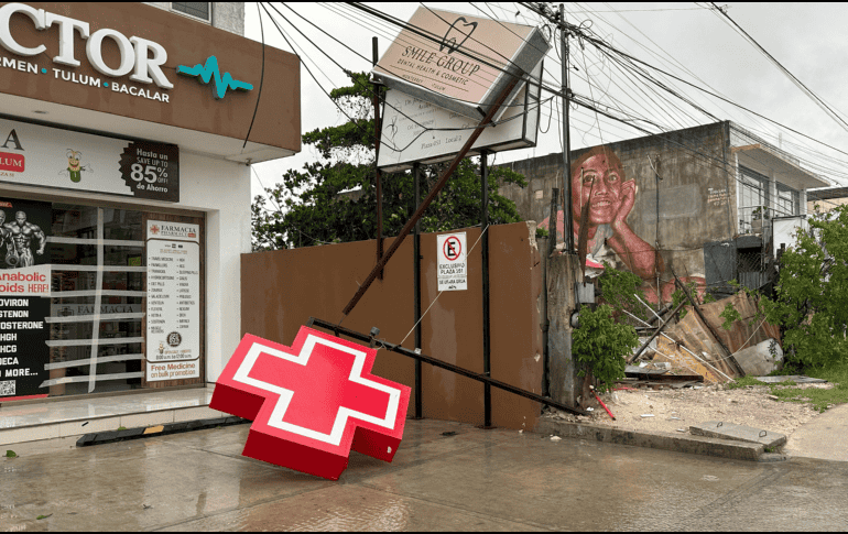 Fotografía de daños causados tras el paso del huracán 