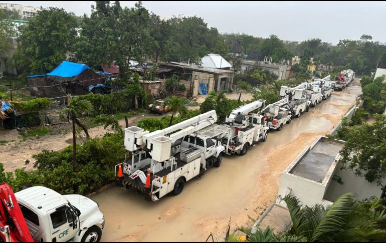 Las autoridades habían decretado alerta roja ante la llegada del huracán a sus costas. ESPECIAL / X / @CFEmx