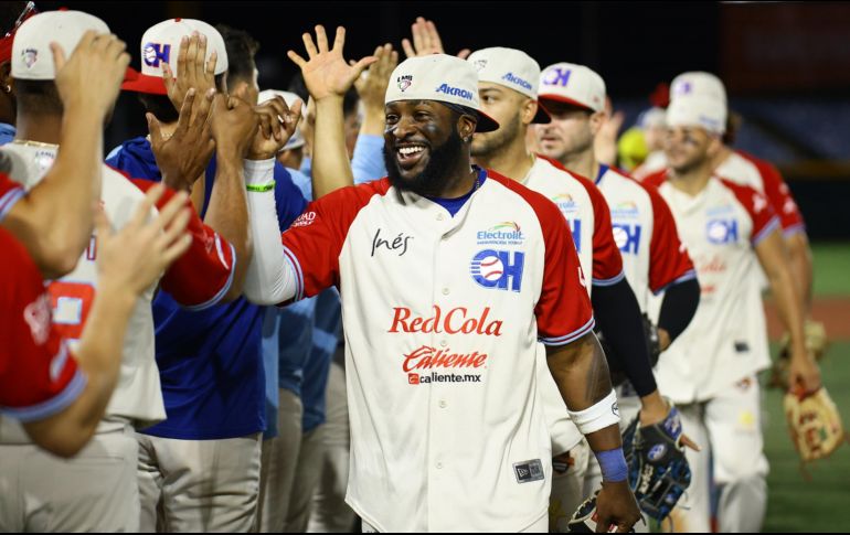 los Charros perdieron el segundo pero se agenciaron el tercer compromiso en este domingo al imponerse en Zapopan con pizarra de 5-8. CORTESÍA/ Charros de Jalisco.