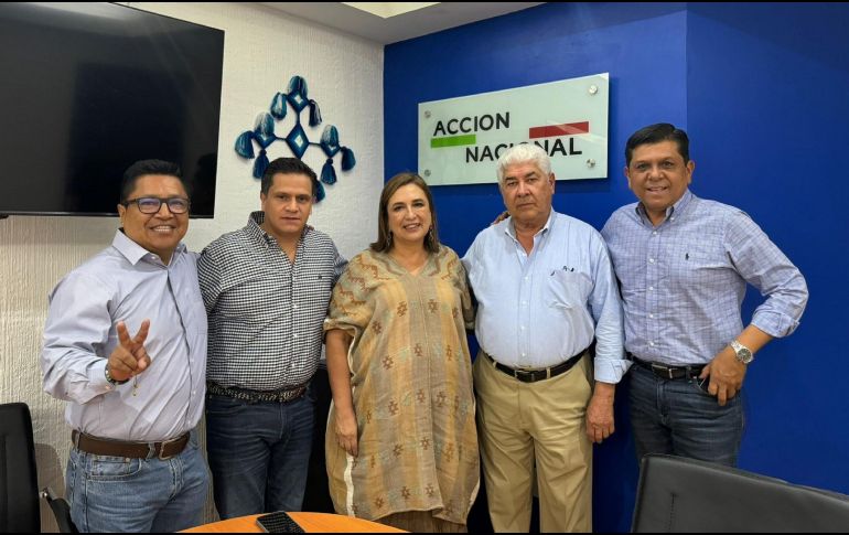 En la reunión estuvieron presentes el diputado Gustavo Macías Zambrano y el senador electo Francisco Ramírez Acuña, entre otros. CORTESÍA