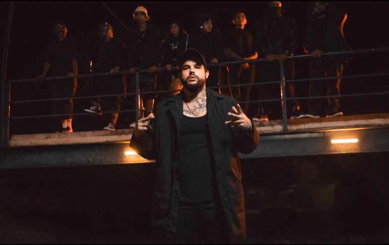 Emiliano comenta que sus canciones hablan de sus experiencias de vida. CORTESÍA.