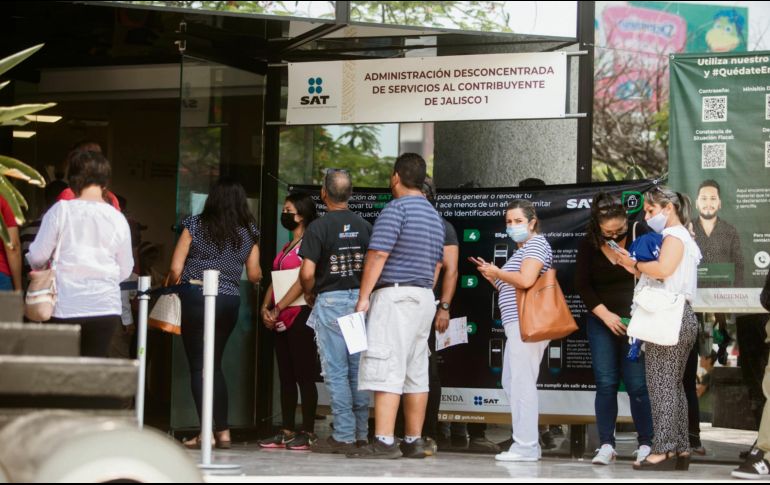 Los mexicanos superaron la meta al pagar en tiempo y forma sus impuestos. EL INFORMADOR/ Archivo