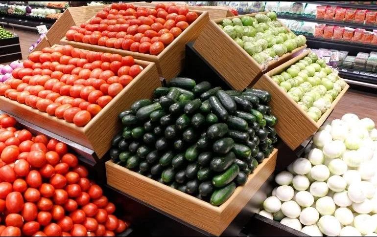 Aquí te traemos una excelente alternativa para adquirir fruta y verdura de temporada a un precio accesible para tu bolsillo. EL INFORMADOR/ ARCHIVO