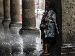 Algunos chubascos acompañados de actividad eléctrica estarán presentándose de manera puntual sobre algunos sectores del AMG. EL INFORMADOR / ARCHIVO