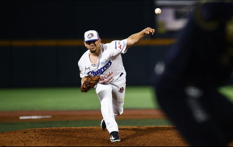 El pitcheo de Jalisco volvió a fallar, pero también la ofensiva, que en la novena entrada dejó las carreras del empate en las almohadillas. CORTESÍA/Charros de Jalisco