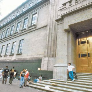 Presentan acción contra reformas de amparo