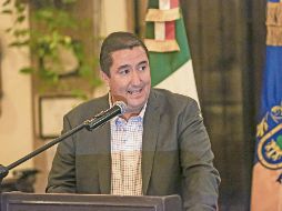 Orendáin De Obeso felicitó a los premiados. CORTESÍA