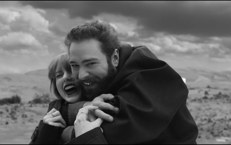 Al dejar de lado las falsas creencias, podemos construir relaciones más auténticas y satisfactorias. YOUTUBE/ Taylor Swift