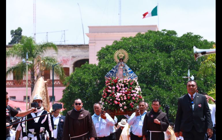 Para pedir por un buen temporal de lluvias la Virgen de Zapopan arribó este domingo al municipio de Chapala. CORTESÍA