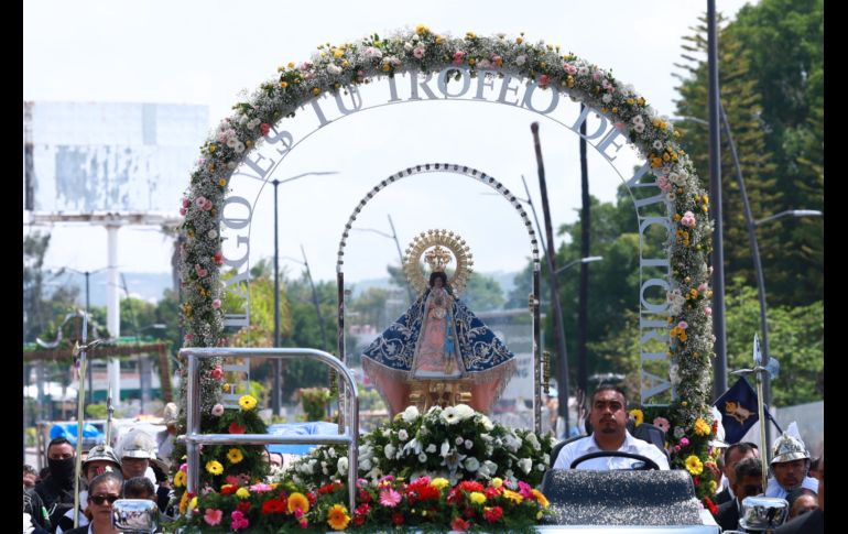 Para pedir por un buen temporal de lluvias la Virgen de Zapopan arribó este domingo al municipio de Chapala. CORTESÍA